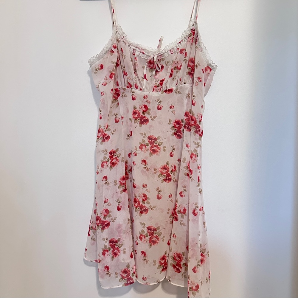 Vintage Floral Lace Trim Nightgown